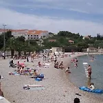 Anita * Nečujam